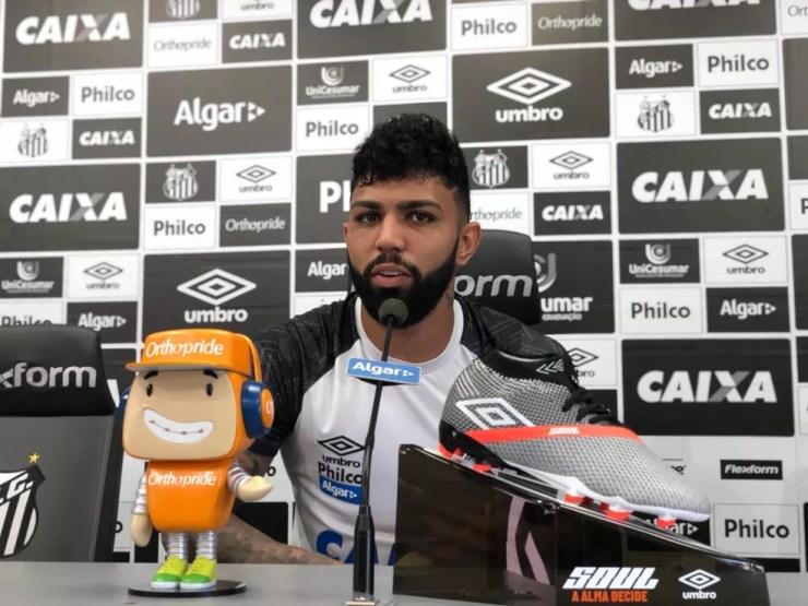 Gabigol, atacante do Santos, concedeu entrevista coletiva nesta quarta — Foto: Gabriel dos Santos