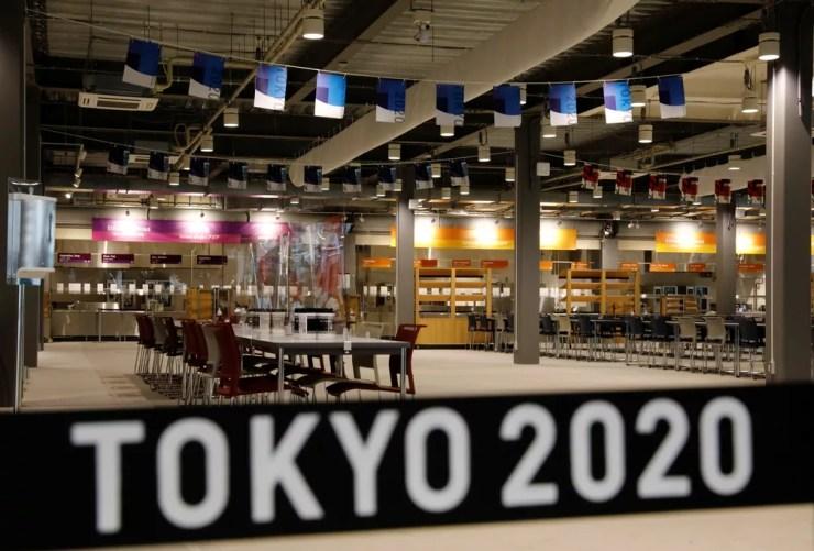 Restaurante principal da Vila Olímpica de Tóquio — Foto: REUTERS/Kim Kyung-Hoon