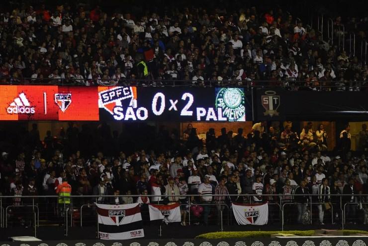 Derrota em casa para o Palmeiras praticamente acabou com o sonho do título brasileiro — Foto: Marcos Ribolli