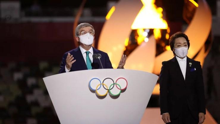 Presidente do COI, Thomas Bach, no discurso de encerramento das Olimpíadas de Tóquio — Foto: REUTERS/Dan Mullan