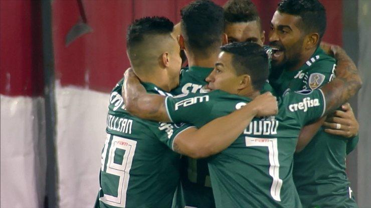 Melhores momentos de Colo-Colo 0 x 2 Palmeiras pelas quartas da Libertadores