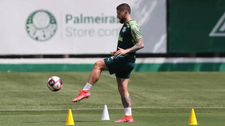 Meio-campista enfrentou problemas físicos no fim da temporada 2020 — Foto: Cesar Greco/Ag. Palmeiras