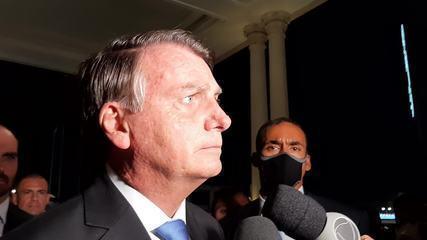 Em Dubai, Bolsonaro diz que o Brasil foi 'atacado' na COP 26