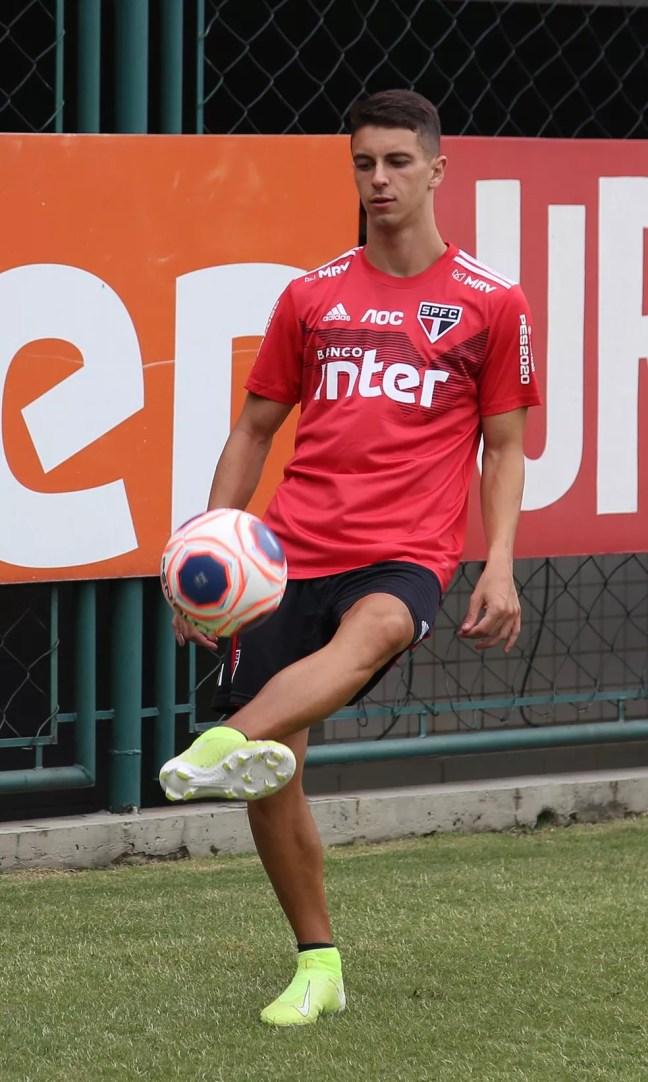 Ainda há a chance de Shaylon ser aproveitado no São Paulo na temporada 2021  — Foto: Rubens Chiri / saopaulofc.net