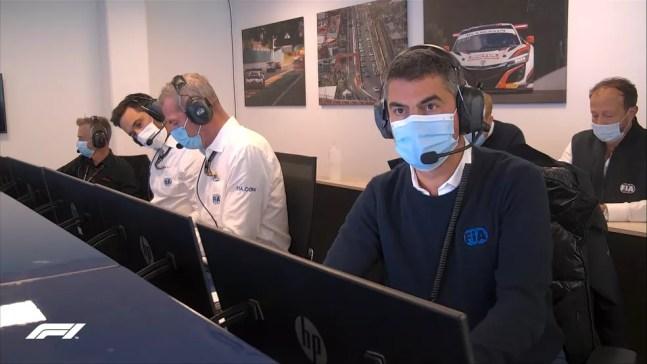 Michael Masi, diretor de provas da FIA, na torre de controle do GP da Bélgica, em Spa-Francorchamps — Foto: Reprodução/Twitter