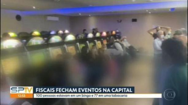 Fiscais fecham eventos na capital: 100 pessoas estavam em um bingo e 77 em uma tabacaria