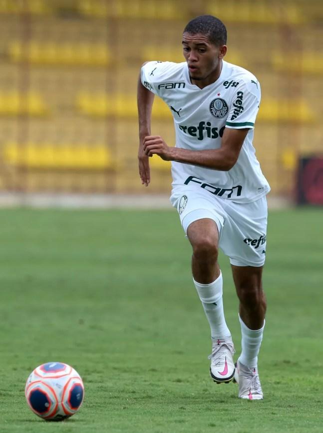 Gabriel Vareta, do Palmeiras, em ação no Campeonato Brasileiro sub-20 — Foto: Fabio Menotti/Ag. Palmeiras