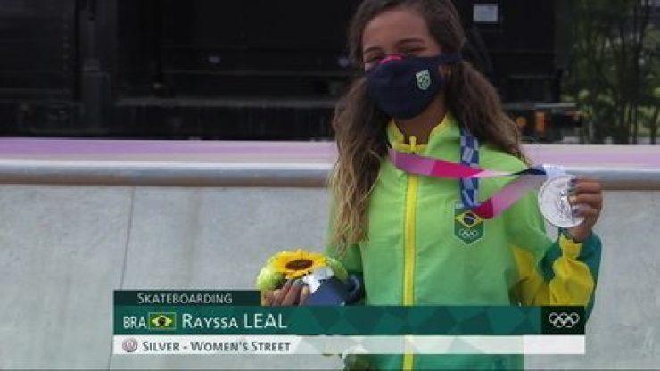 Rayssa Leal faz história no skate e é a atleta brasileira mais jovem a subir ao pódio em Olimpíadas