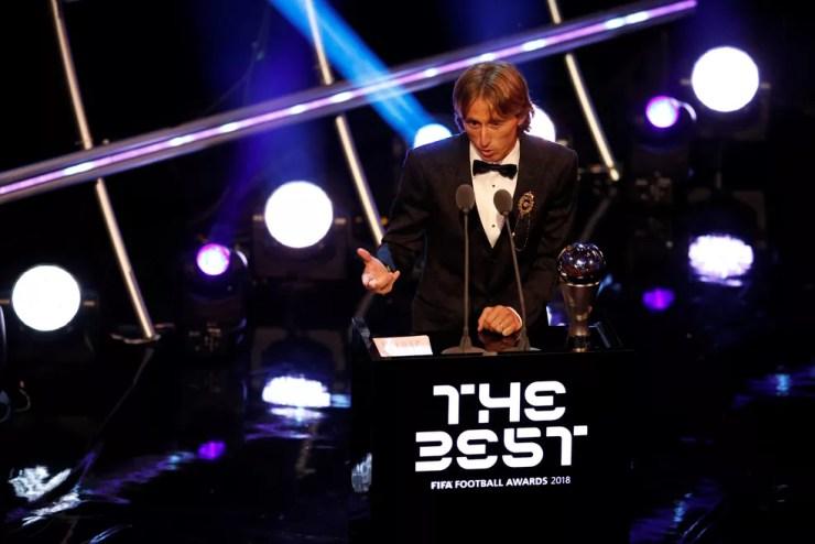Modric foi eleito o melhor da temporada pela Fifa — Foto: Reuters 