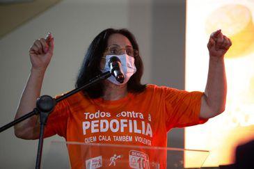 Ministra Damares Alves participa de cerimônia do Dia Nacional de Combate à Violência e Exploração Sexual de Crianças e Adolescentes, no Rio.