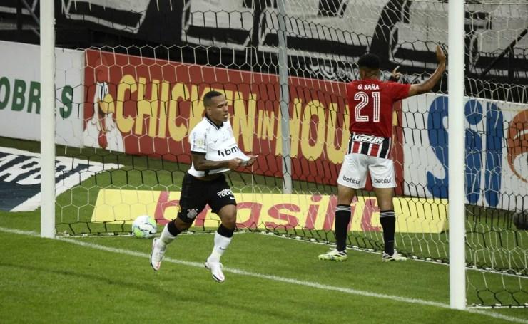 Gol de Otero no último Corinthians x São Paulo — Foto: Marcos Ribolli