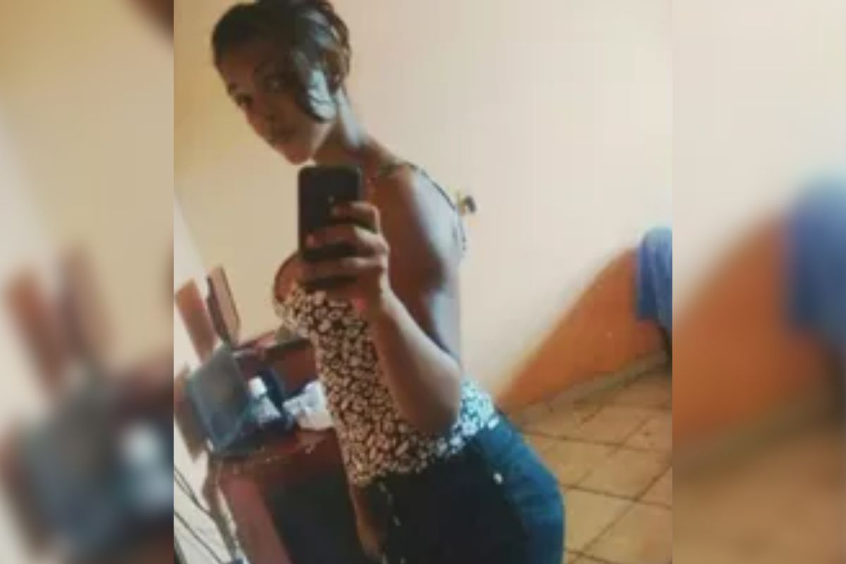 Amanda dos Santos Souza, de 20 anos, morreu após ser prensada entre carros durante perseguição provocada pelo próprio primo em Bauru - Imagem: Reprodução / Arquivo Pessoal