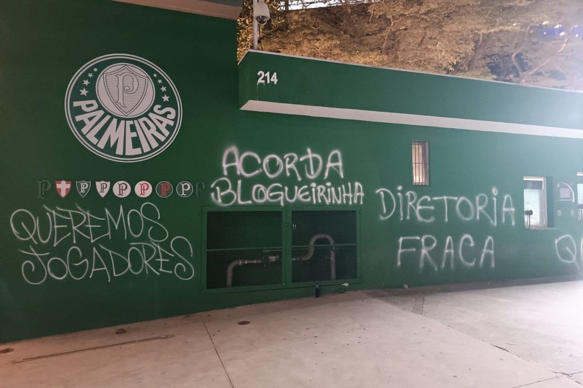 Protestos Palmeiras. Imagem: reprodução/Twitter @Osandrobarboza