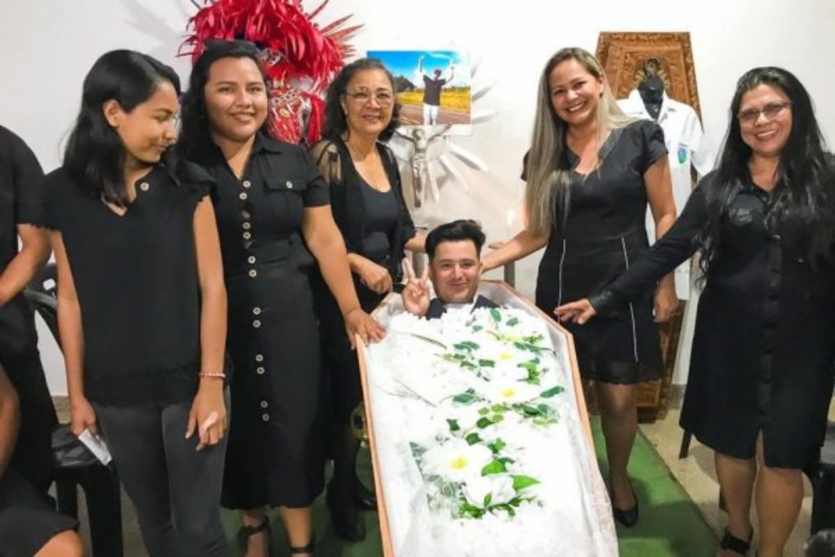 funeral-falso-em-curso-no-amazonas